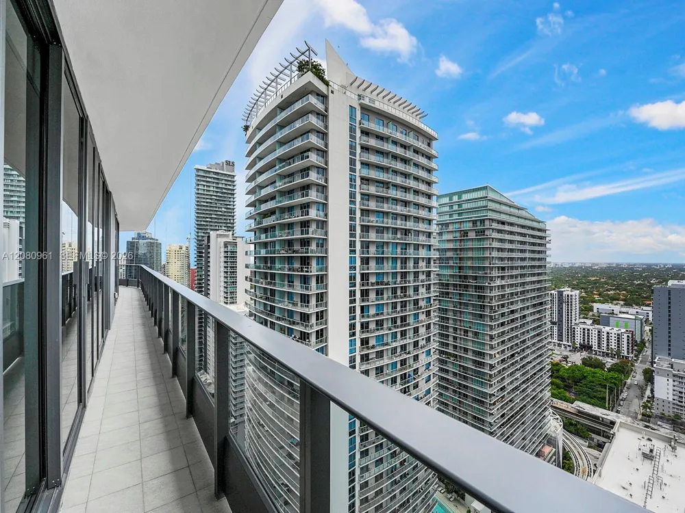 1000 Brickell Plz #3402 Miami, FL 33131