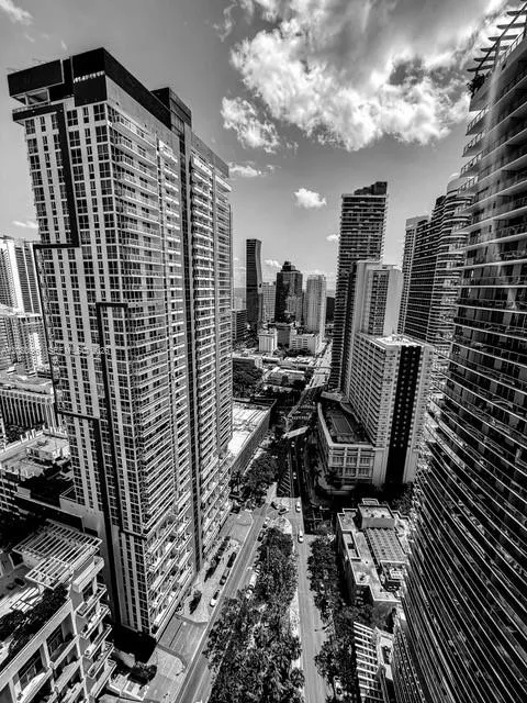 1000 Brickell Plz #3402 Miami, FL 33131