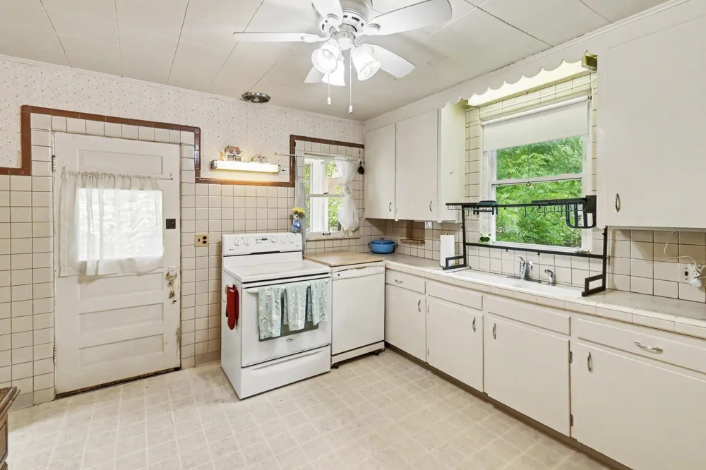 717 Union Street Jackson City, MI 49203