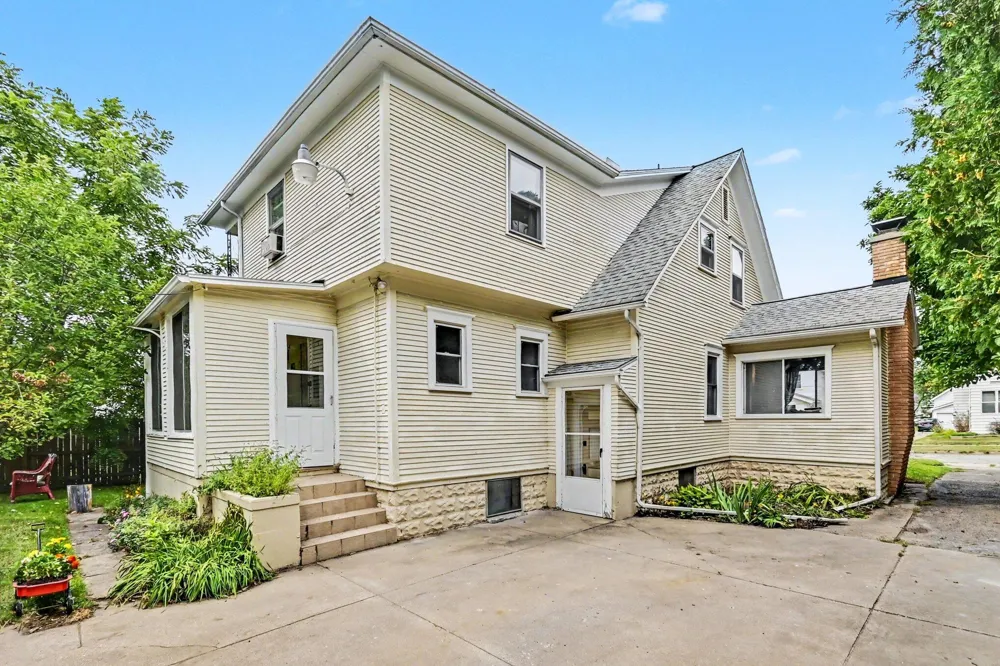 717 Union Street Jackson City, MI 49203