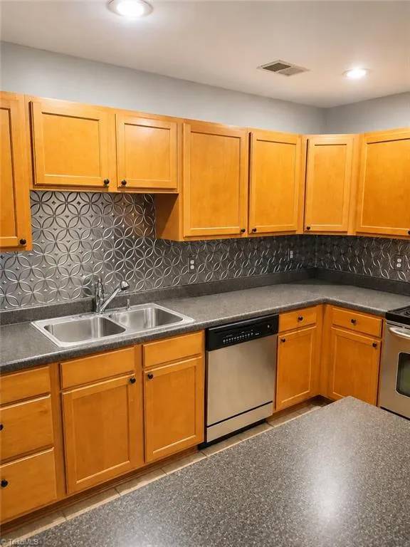 923 Windcastle Lane #103 Winston-Salem, NC 27105