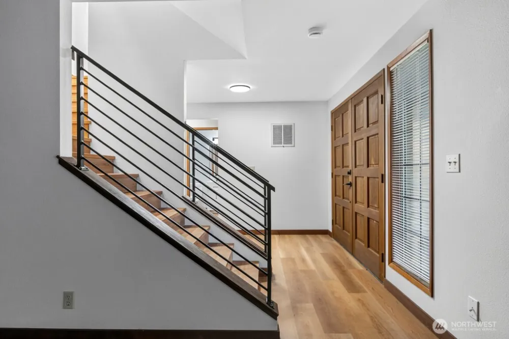 10612 NE 154th Place Bothell, WA 98011