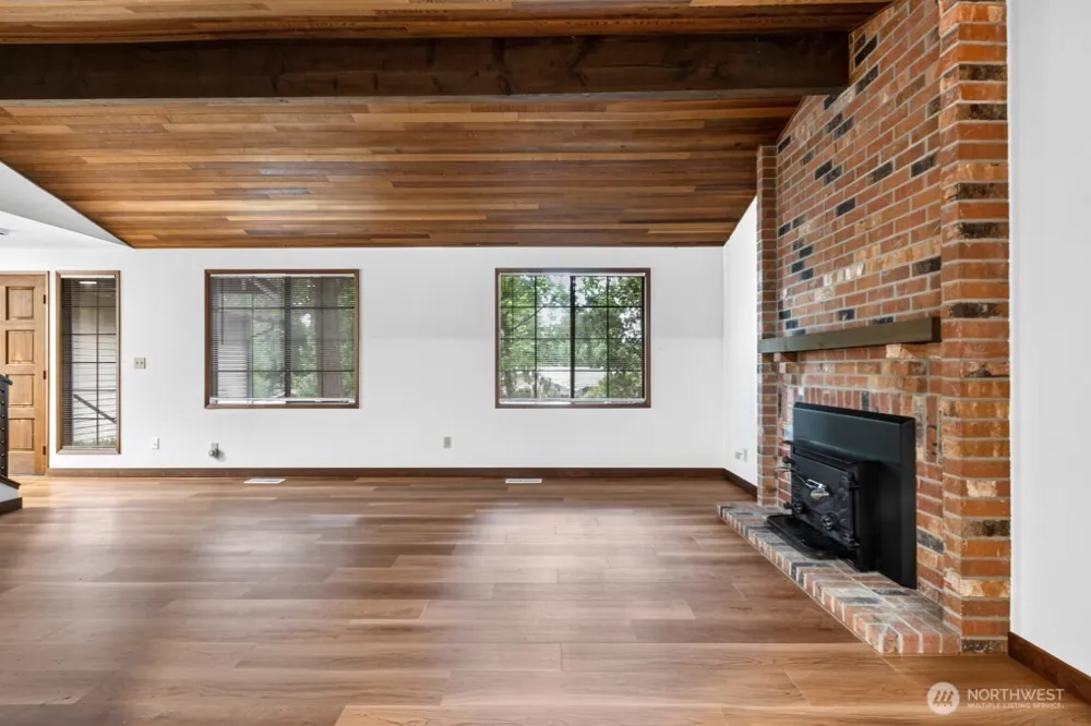 10612 NE 154th Place Bothell, WA 98011