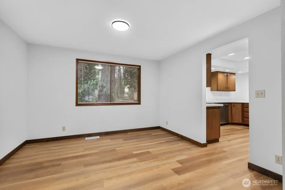 10612 NE 154th Place Bothell, WA 98011