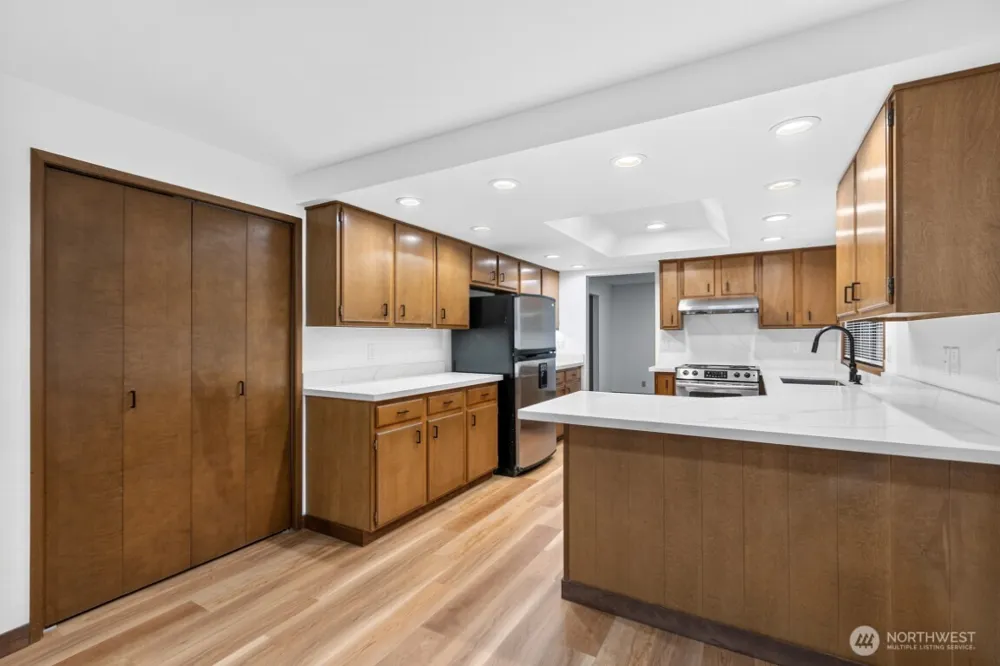 10612 NE 154th Place Bothell, WA 98011