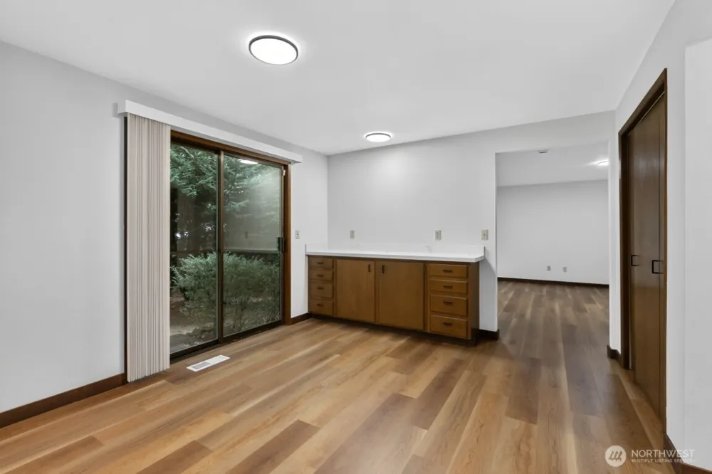 10612 NE 154th Place Bothell, WA 98011