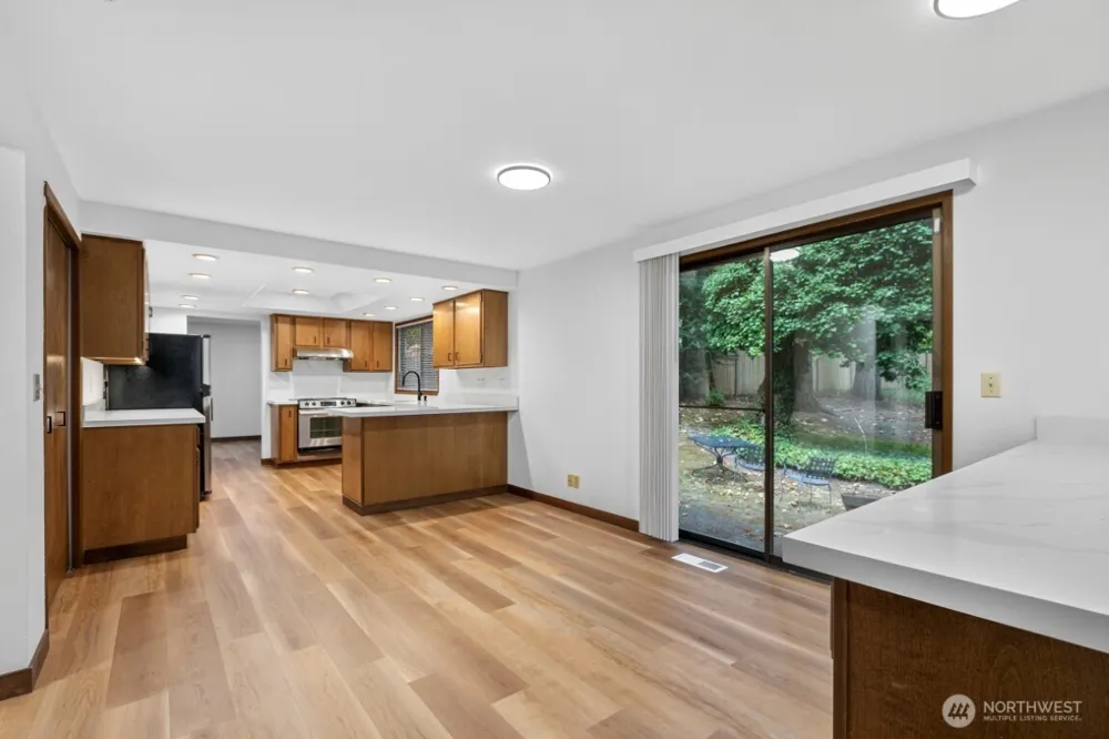 10612 NE 154th Place Bothell, WA 98011