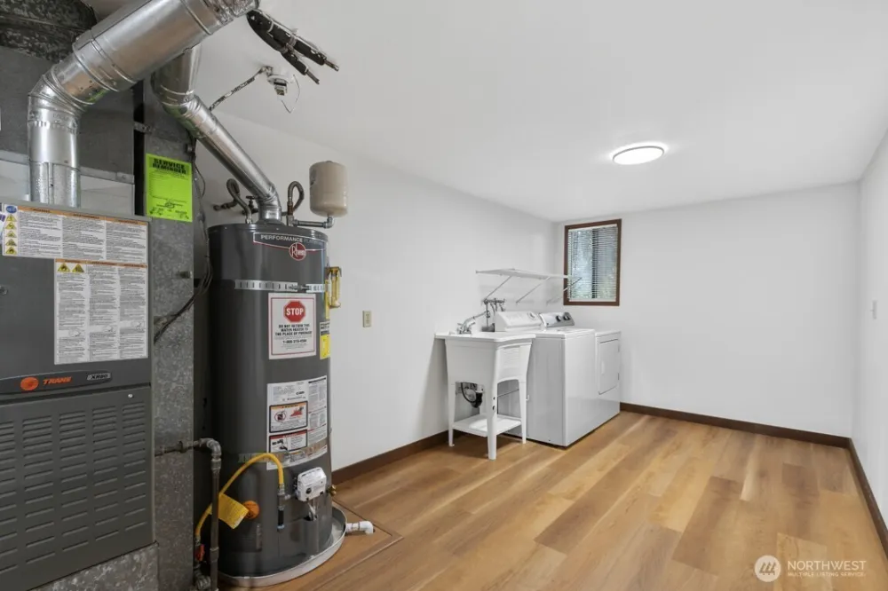 10612 NE 154th Place Bothell, WA 98011
