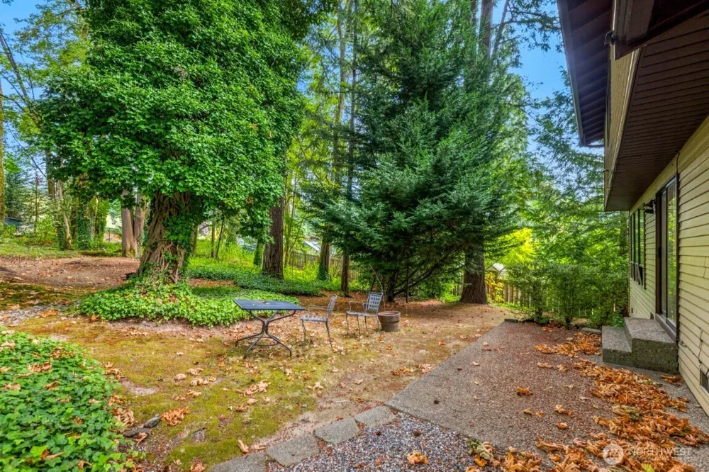 10612 NE 154th Place Bothell, WA 98011