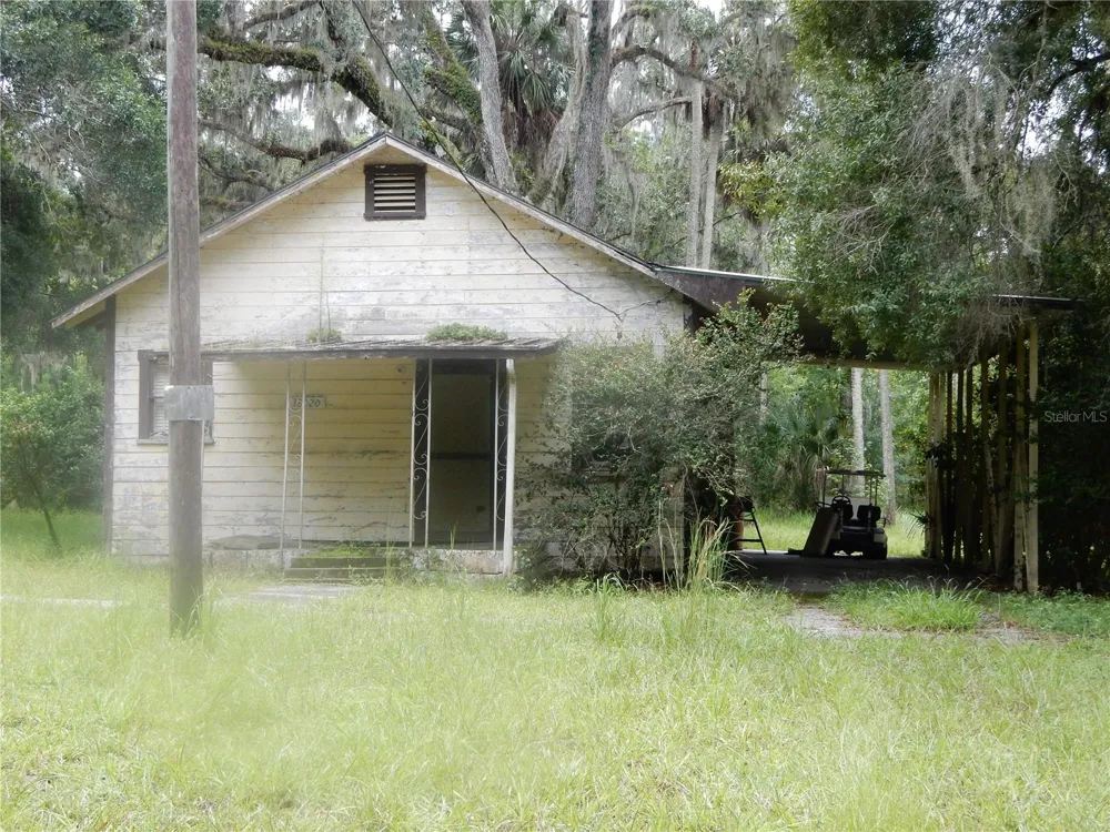 38036 CENTRAL AVENUE Zephyrhills, FL 33540