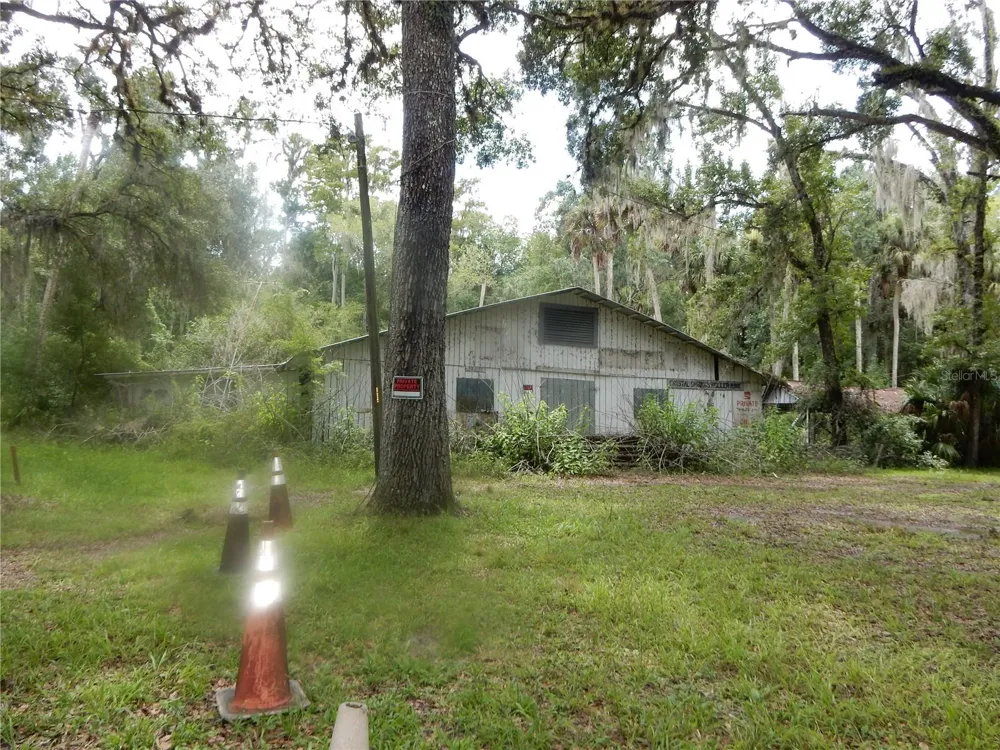 38036 CENTRAL AVENUE Zephyrhills, FL 33540