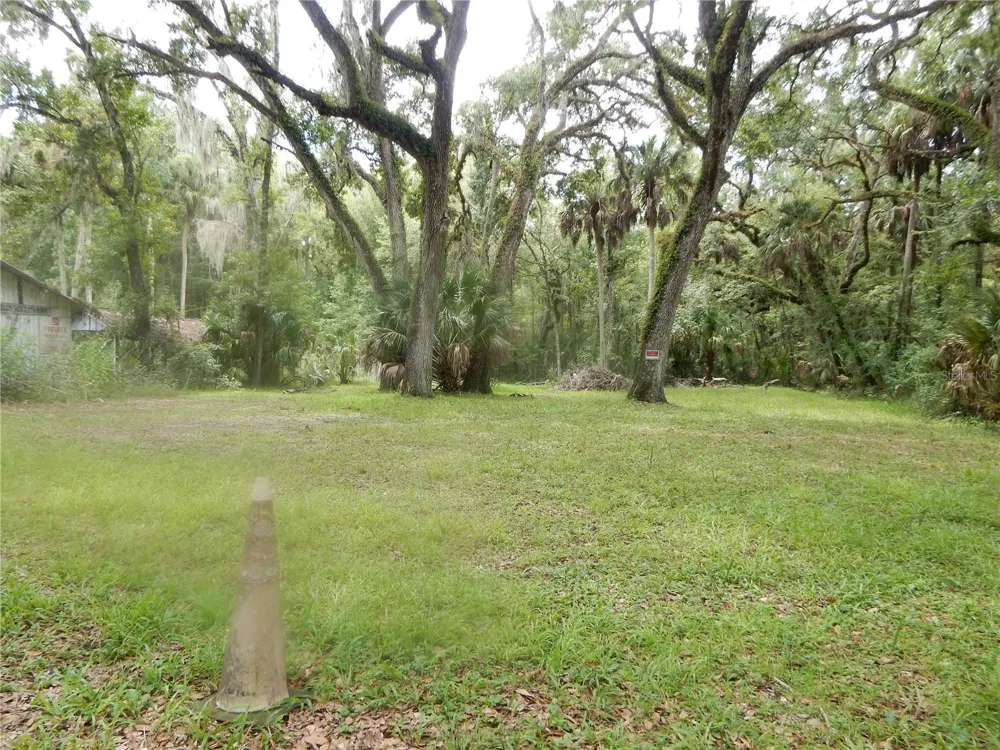 38036 CENTRAL AVENUE Zephyrhills, FL 33540