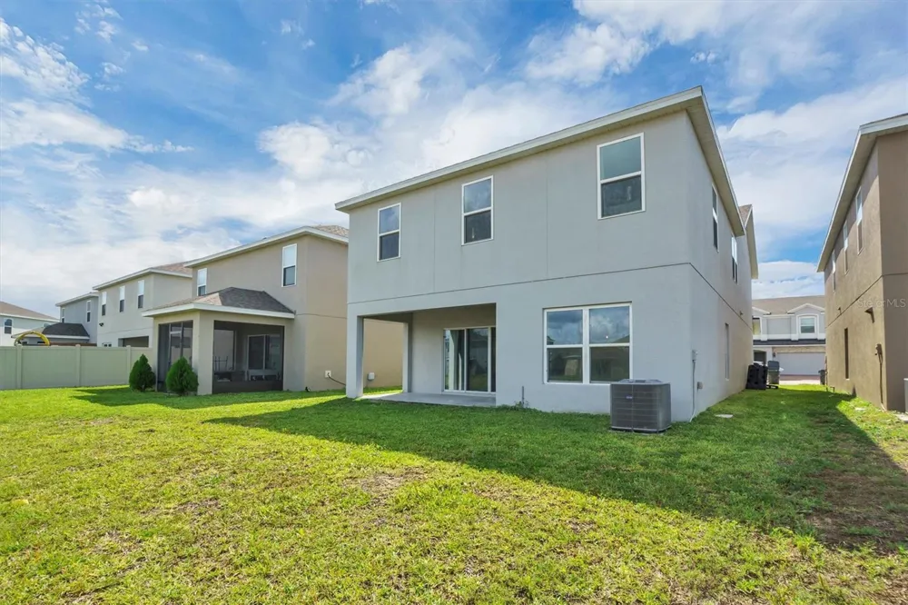 1250 ISLAND SLOUGH LANE Davenport, FL 33837
