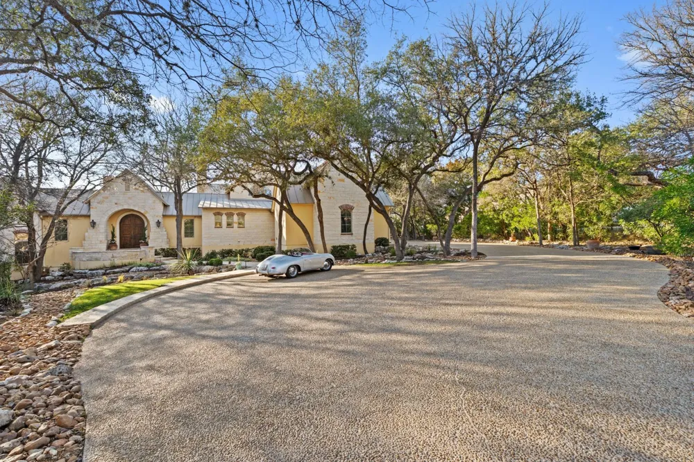 954 Riverforest Drive New Braunfels, TX 78132