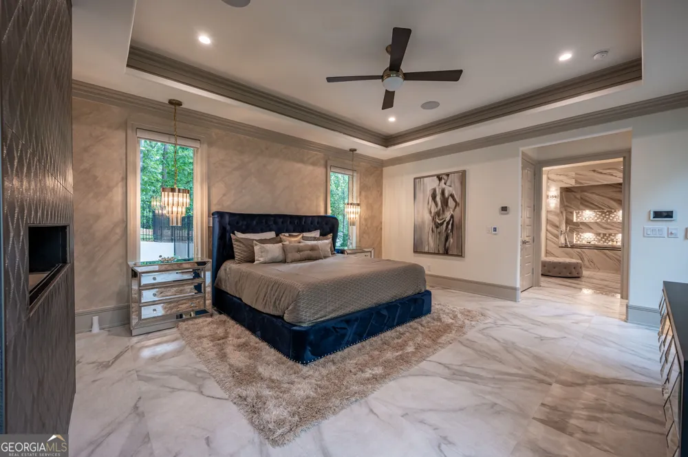 1090 Kingston DR Sandy Springs, GA 30342
