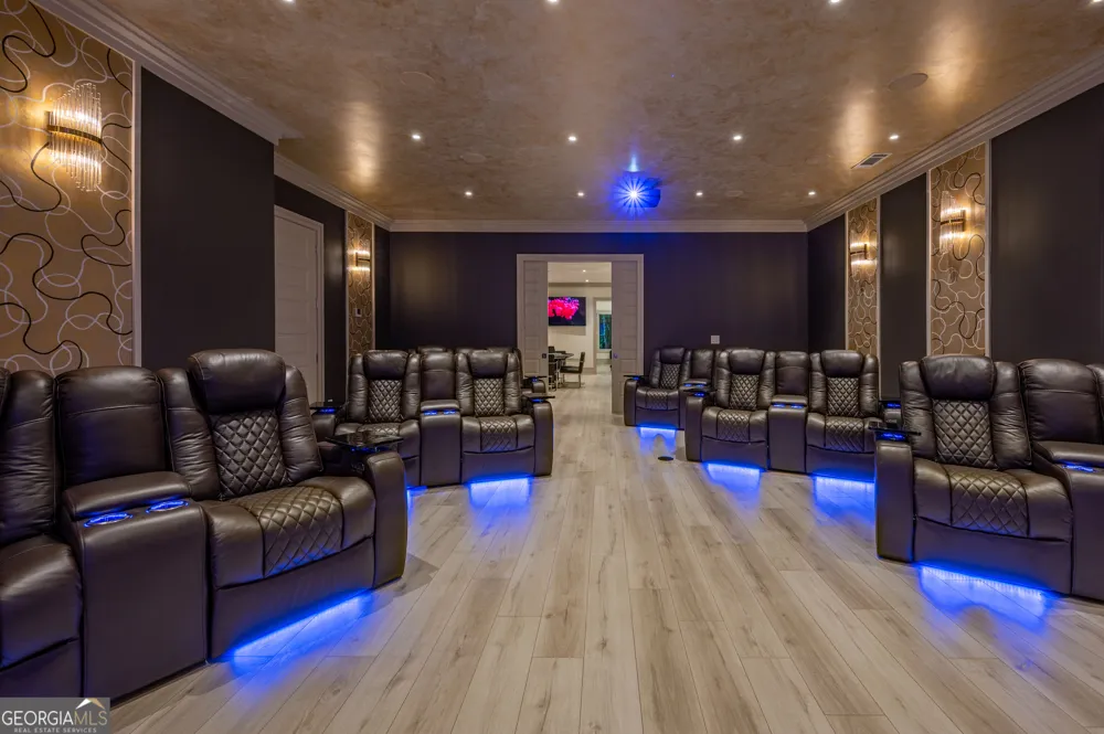 1090 Kingston DR Sandy Springs, GA 30342