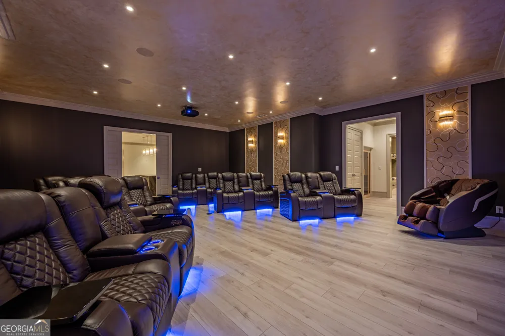 1090 Kingston DR Sandy Springs, GA 30342