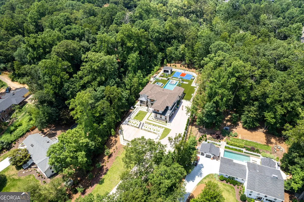 1090 Kingston DR Sandy Springs, GA 30342
