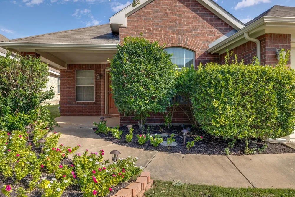 3816 Denridge Lane Fort Worth, TX 76262