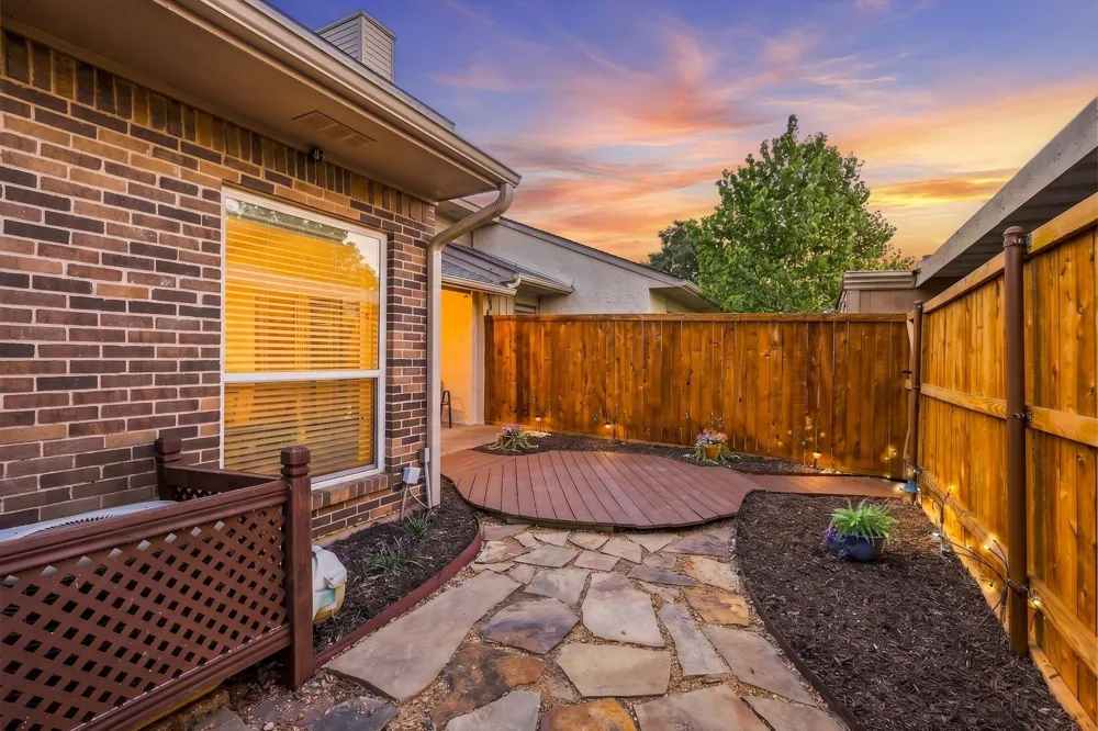 12919 Woodbend Lane Dallas, TX 75243