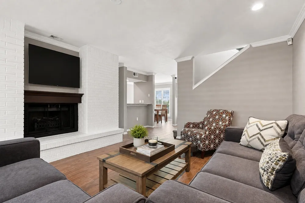12919 Woodbend Lane Dallas, TX 75243