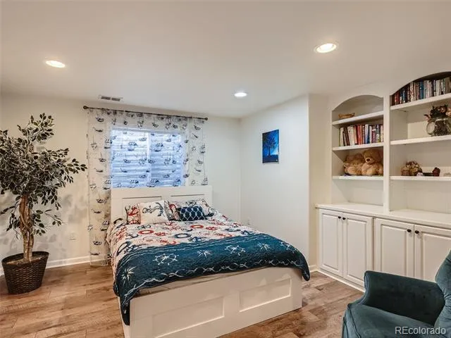 5828 S Danube Street Aurora, CO 80015