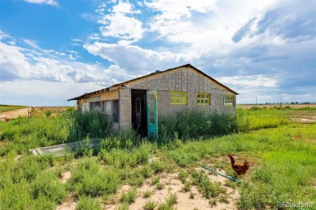32638 County Road 10 Keenesburg, CO 80643