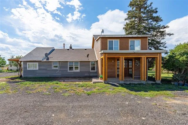 32638 County Road 10 Keenesburg, CO 80643