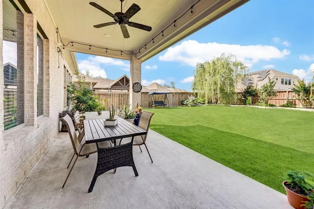 4221 Davis Oak Drive Spring, TX 77386