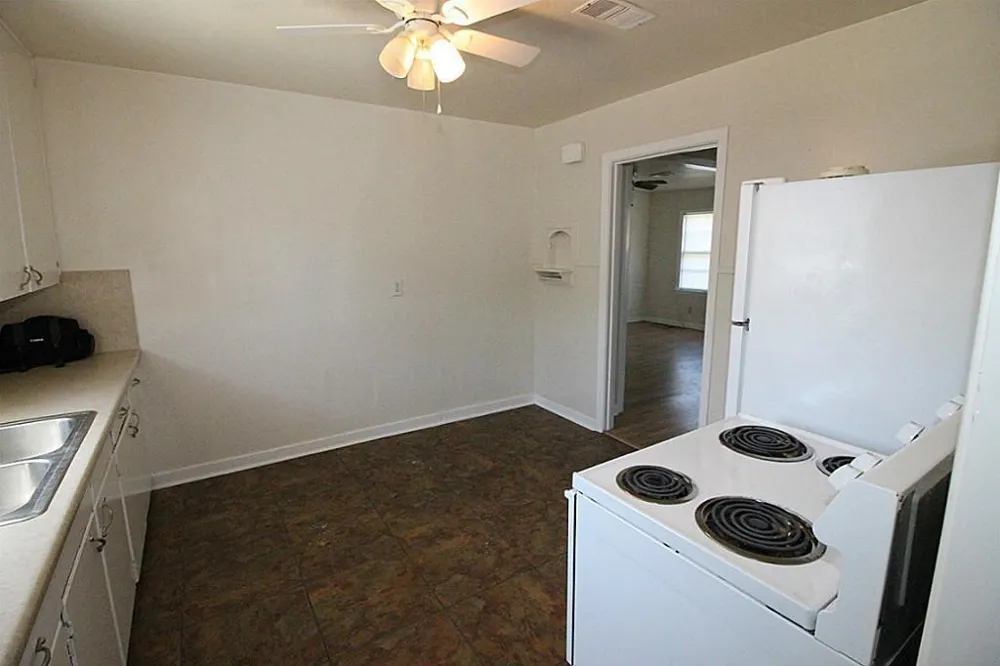 110 14th Street Texas City, TX 77590