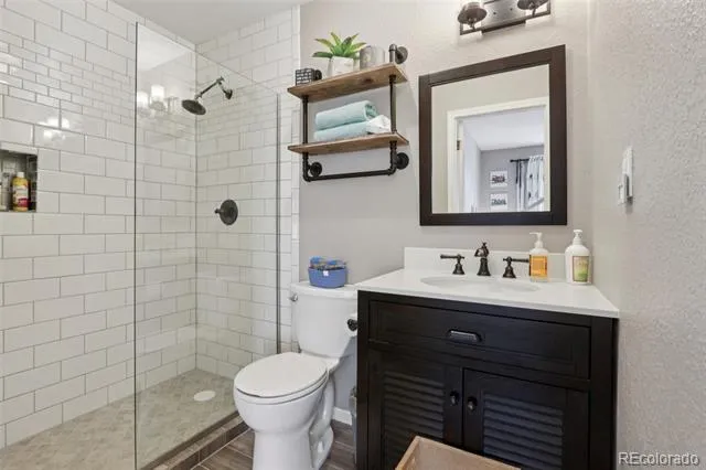 6957 Peppertree Drive Niwot, CO 80503