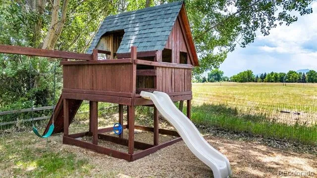 6957 Peppertree Drive Niwot, CO 80503