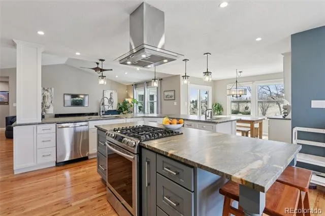 6957 Peppertree Drive Niwot, CO 80503