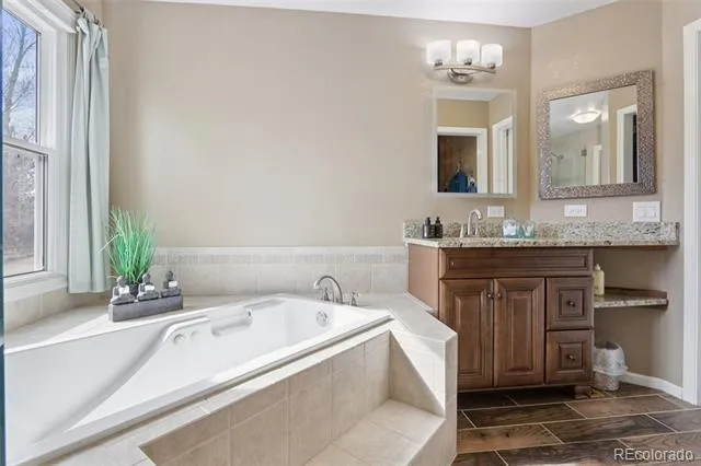 6957 Peppertree Drive Niwot, CO 80503