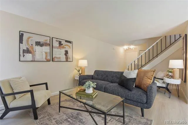 3044 S Macon Circle Aurora, CO 80014