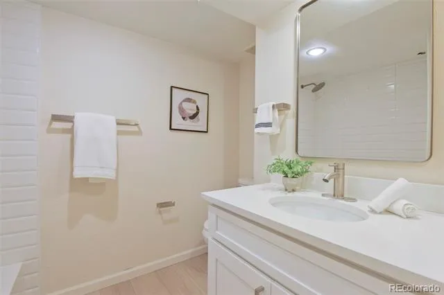 3044 S Macon Circle Aurora, CO 80014