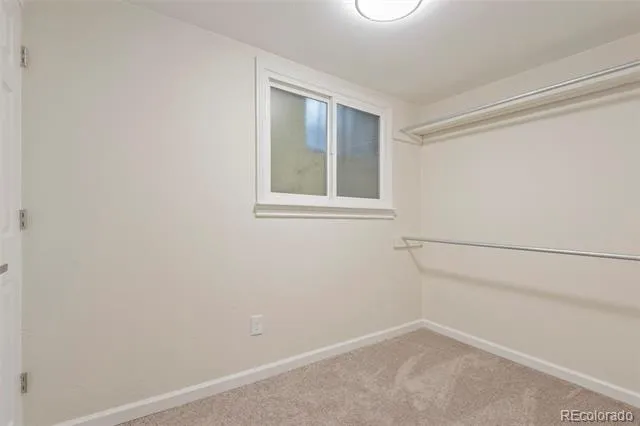 3044 S Macon Circle Aurora, CO 80014