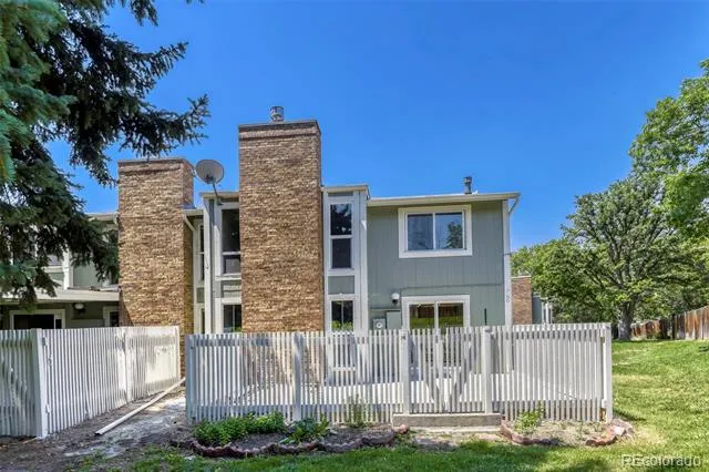 3044 S Macon Circle Aurora, CO 80014