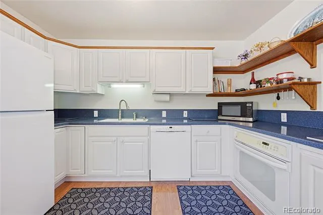 2206 S Iola Street Aurora, CO 80014