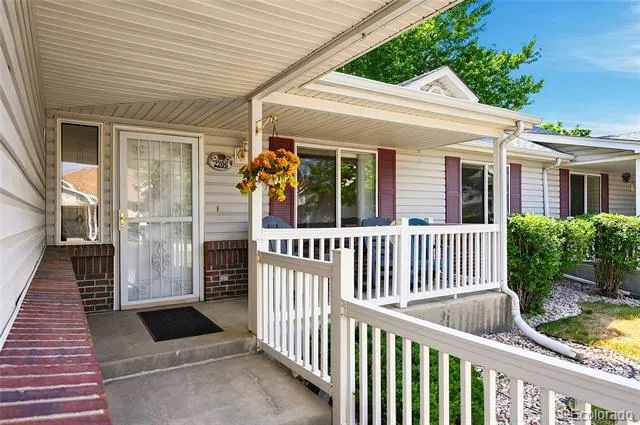 2206 S Iola Street Aurora, CO 80014