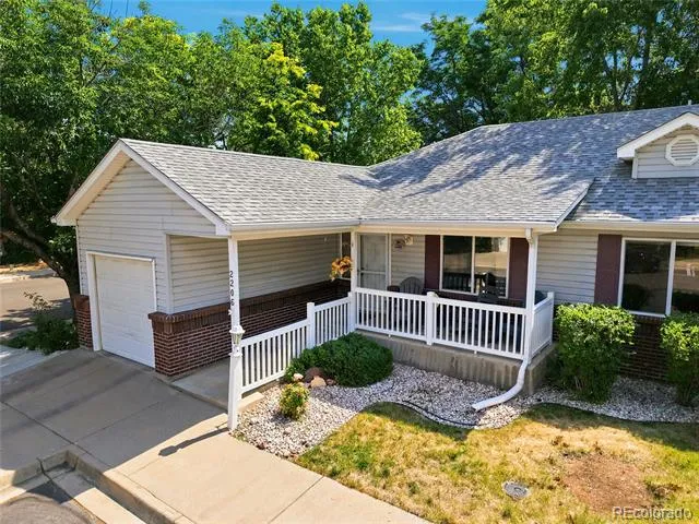2206 S Iola Street Aurora, CO 80014