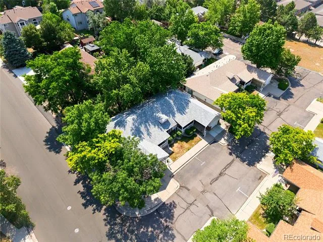2206 S Iola Street Aurora, CO 80014