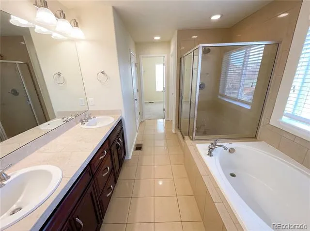 6334 Ensenada Court Aurora, CO 80019
