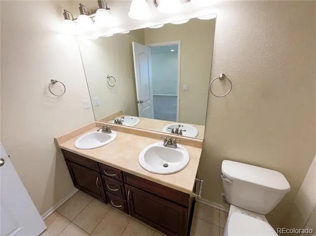 6334 Ensenada Court Aurora, CO 80019