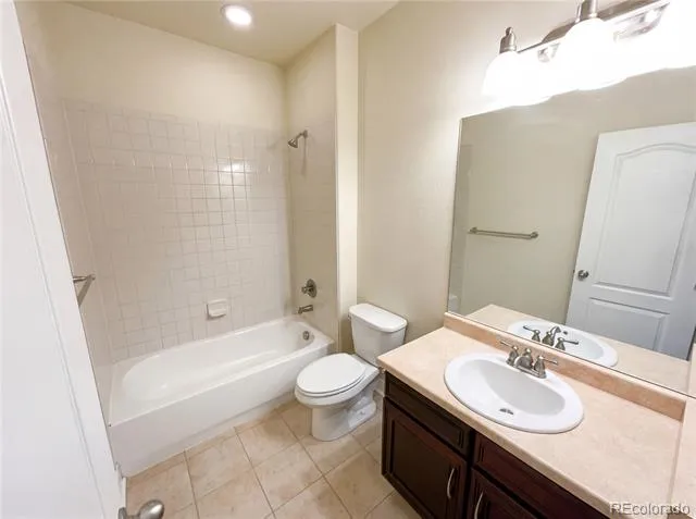 6334 Ensenada Court Aurora, CO 80019
