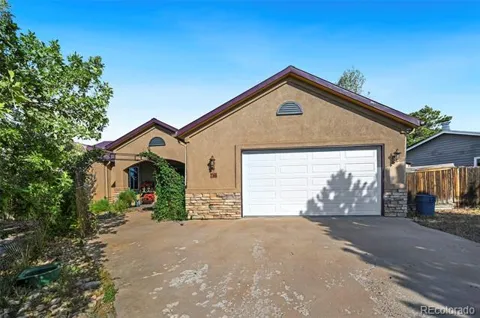 746 Westward Lane