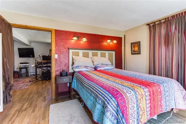 137 Cucharas Street La Veta, CO 81055