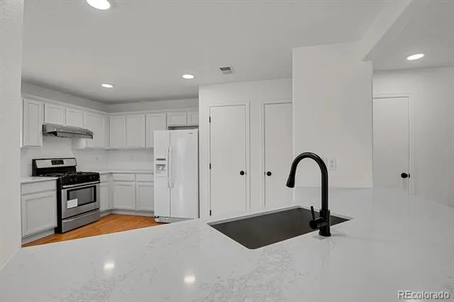 5530 S Quemoy Circle Aurora, CO 80015