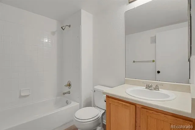 5530 S Quemoy Circle Aurora, CO 80015