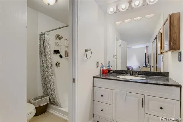 2938 S Parker Court Aurora, CO 80014